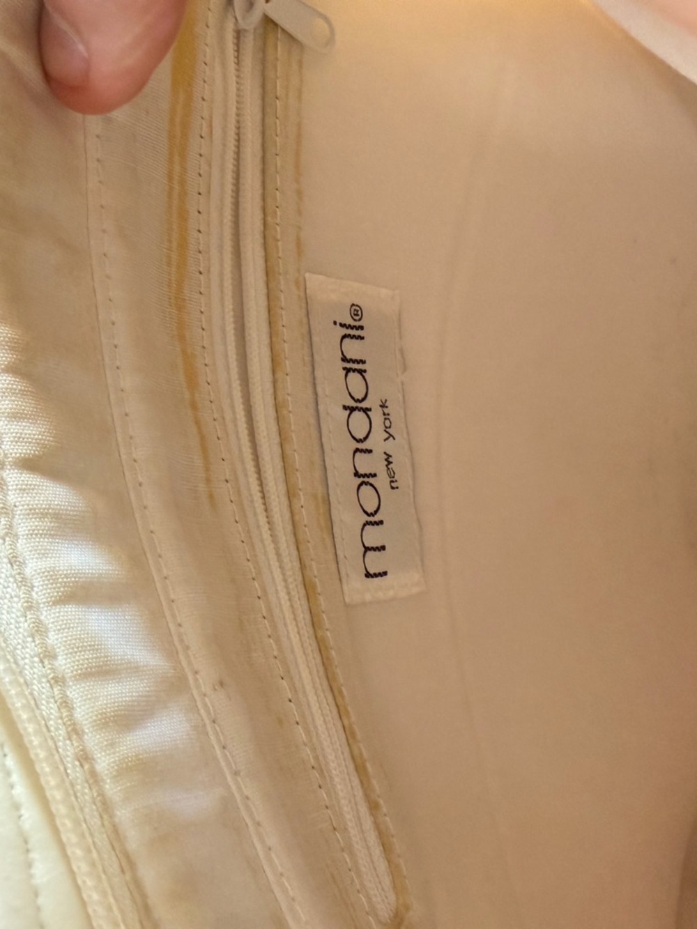 Mondani Cream Interior Zip Handbag